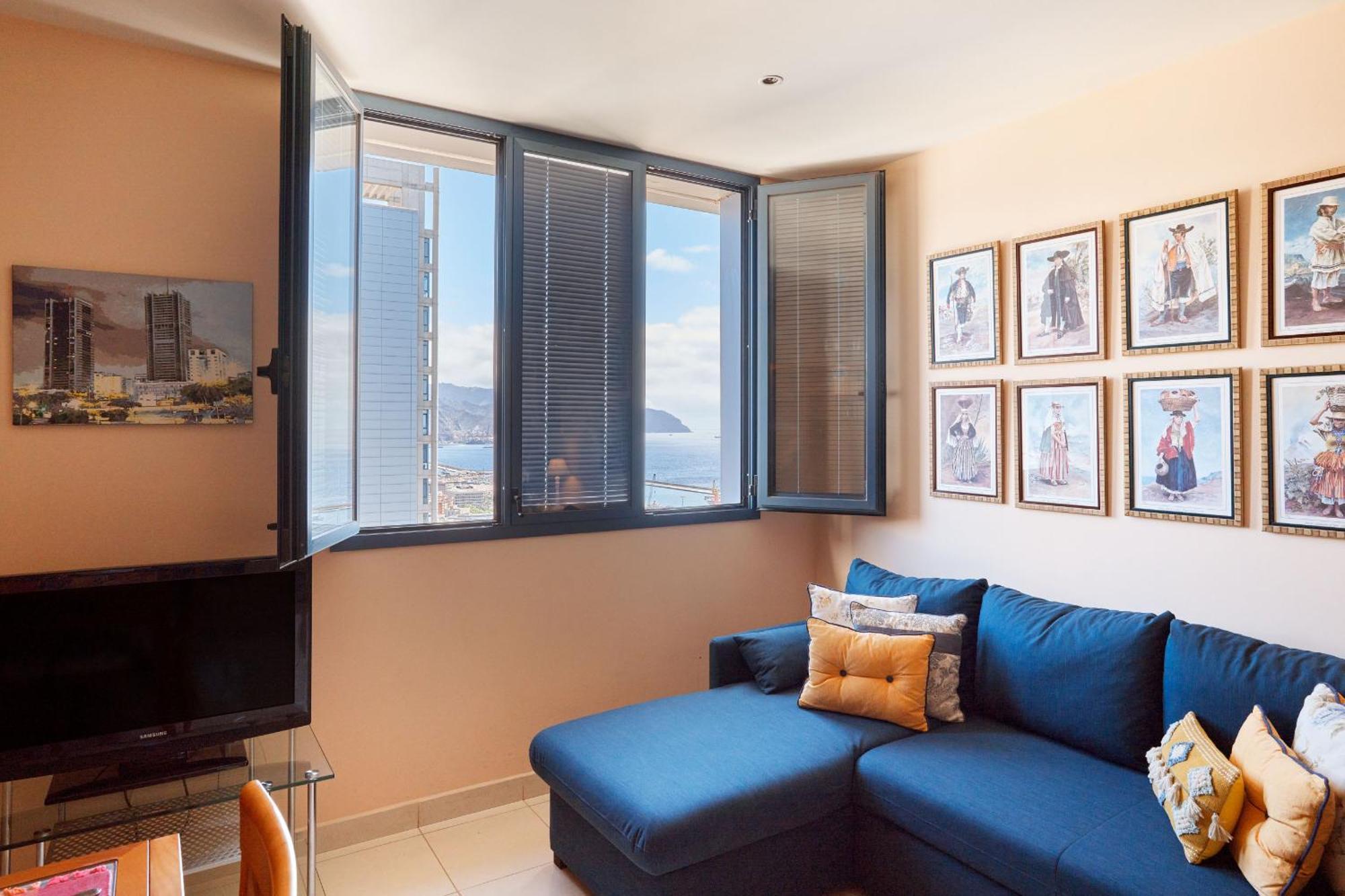 Eden Rentals Altavista Suites Apto Torre 1 サンタクルスデテネリフェ エクステリア 写真