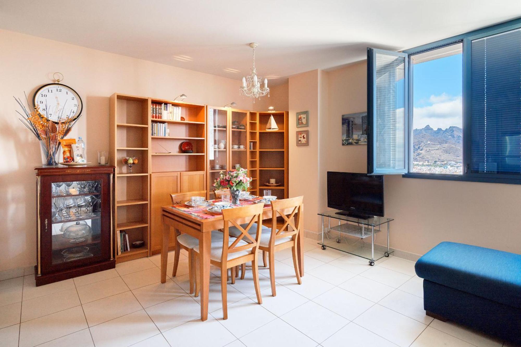 Eden Rentals Altavista Suites Apto Torre 1 サンタクルスデテネリフェ エクステリア 写真